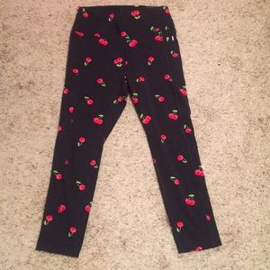 Cherry leggings from pink